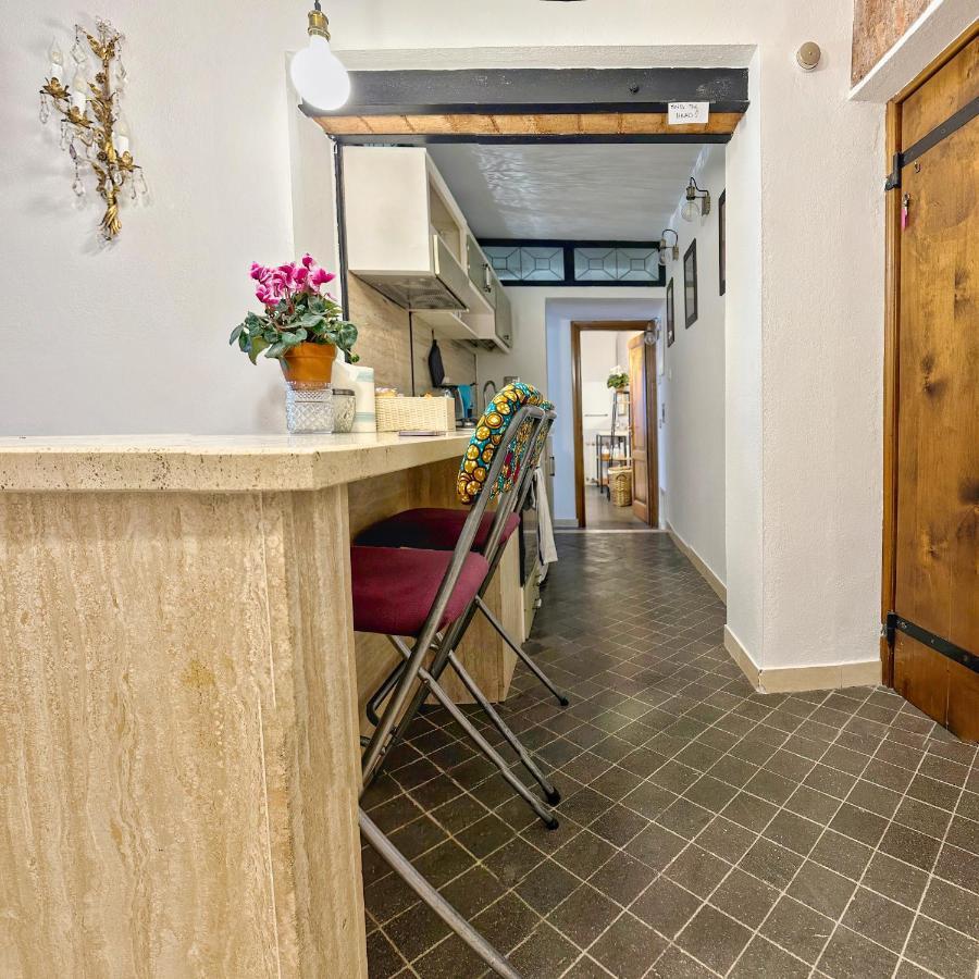 Lovely Apartment In Via Della Scala, Trastevere โรม ภายนอก รูปภาพ