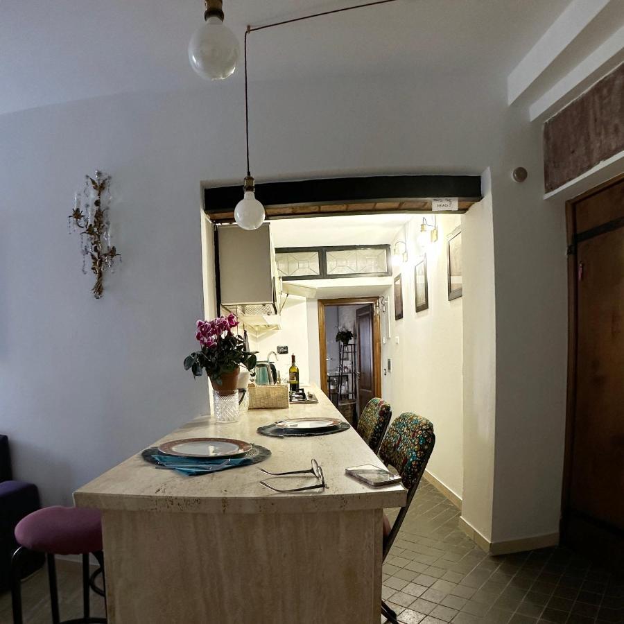 Lovely Apartment In Via Della Scala, Trastevere โรม ภายนอก รูปภาพ