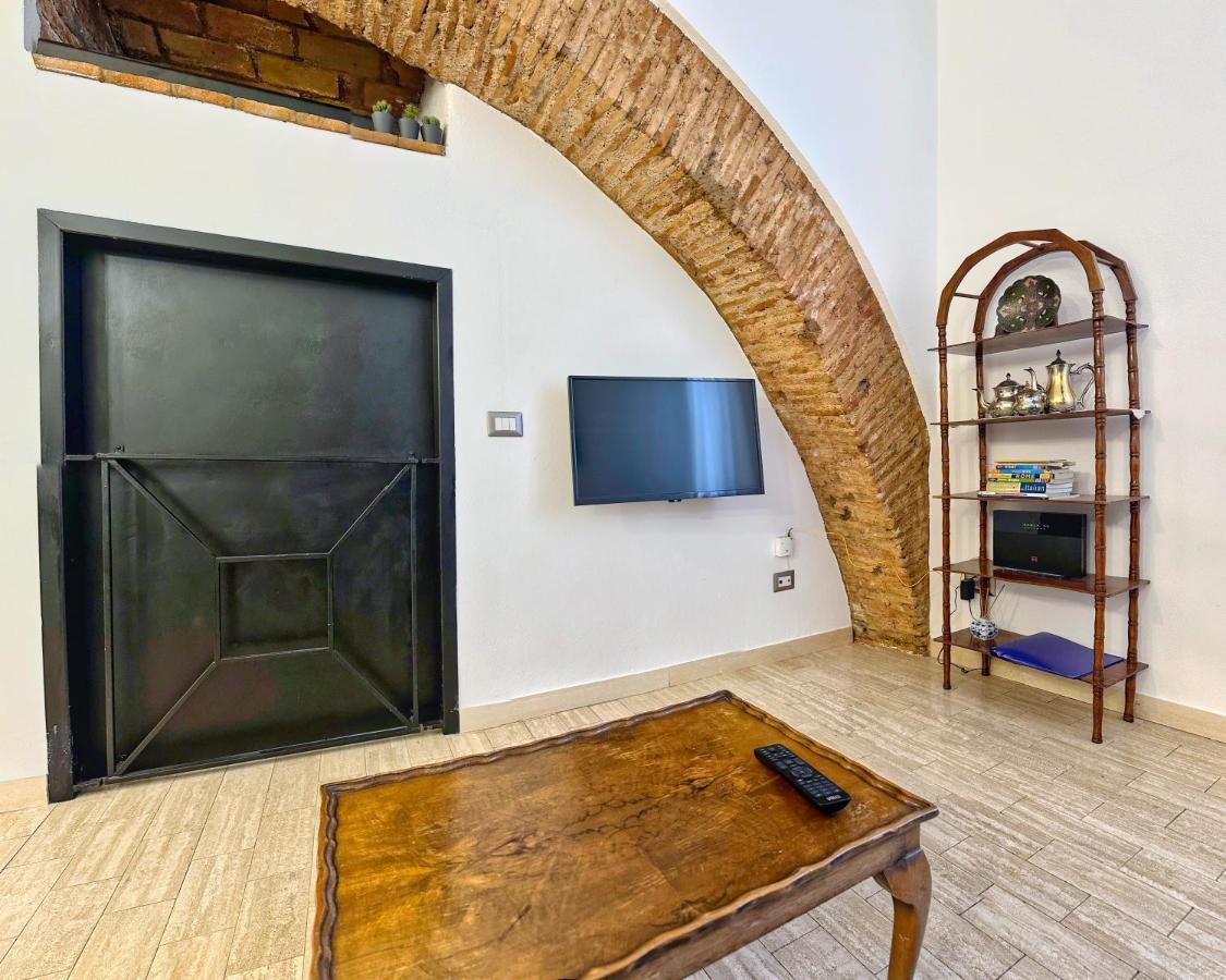 Lovely Apartment In Via Della Scala, Trastevere โรม ภายนอก รูปภาพ
