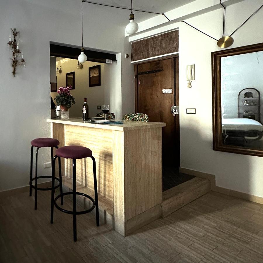 Lovely Apartment In Via Della Scala, Trastevere โรม ภายนอก รูปภาพ
