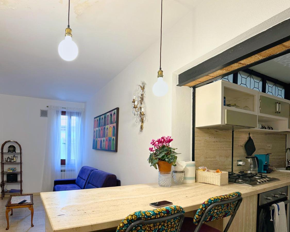 Lovely Apartment In Via Della Scala, Trastevere โรม ภายนอก รูปภาพ